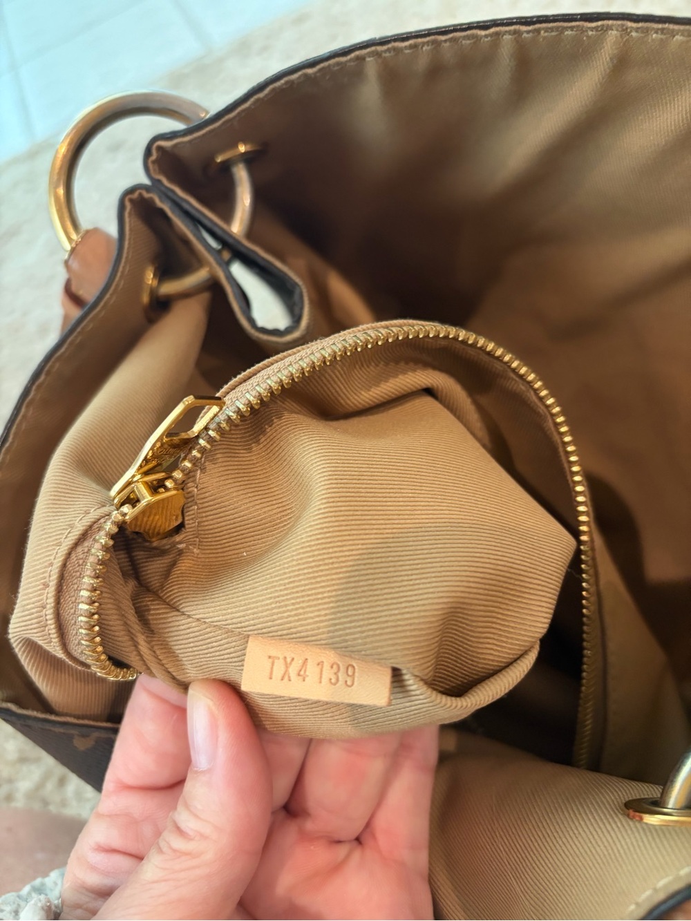 Louis Vuitton Graceful PM Monogram Canvas Shoulder Bag with Tan Handle - Picture 13 of 14